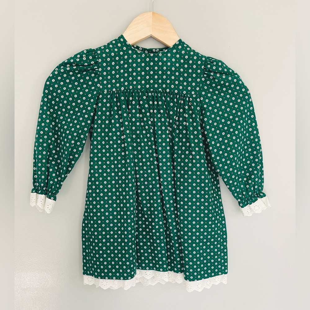 Vintage The Children’s Hour Green Floral Christmas Dress with Lace Trim Size 3T